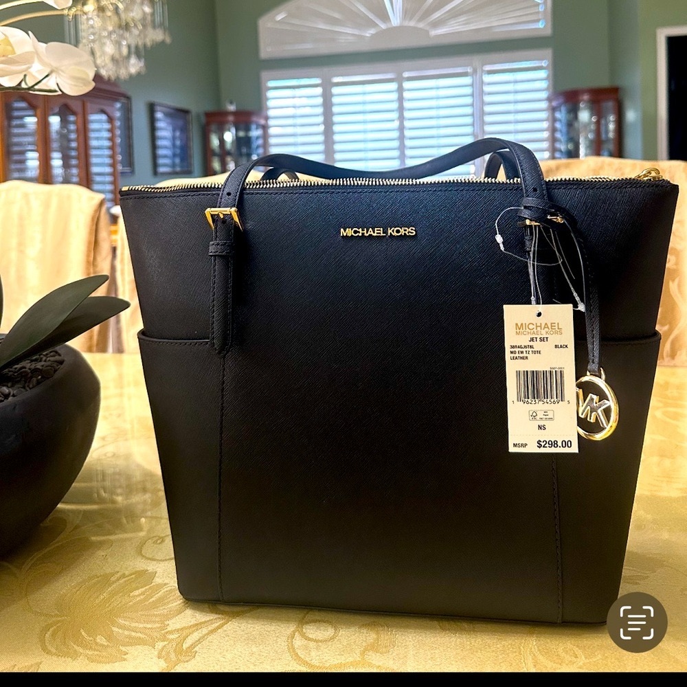 🖤💛NWT MICHAEL KORS JET SET TRAVEL TZ MEDIUM TOTE🖤💛